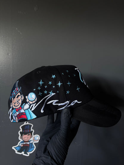 This is a Thirty One Hats x El Mago
