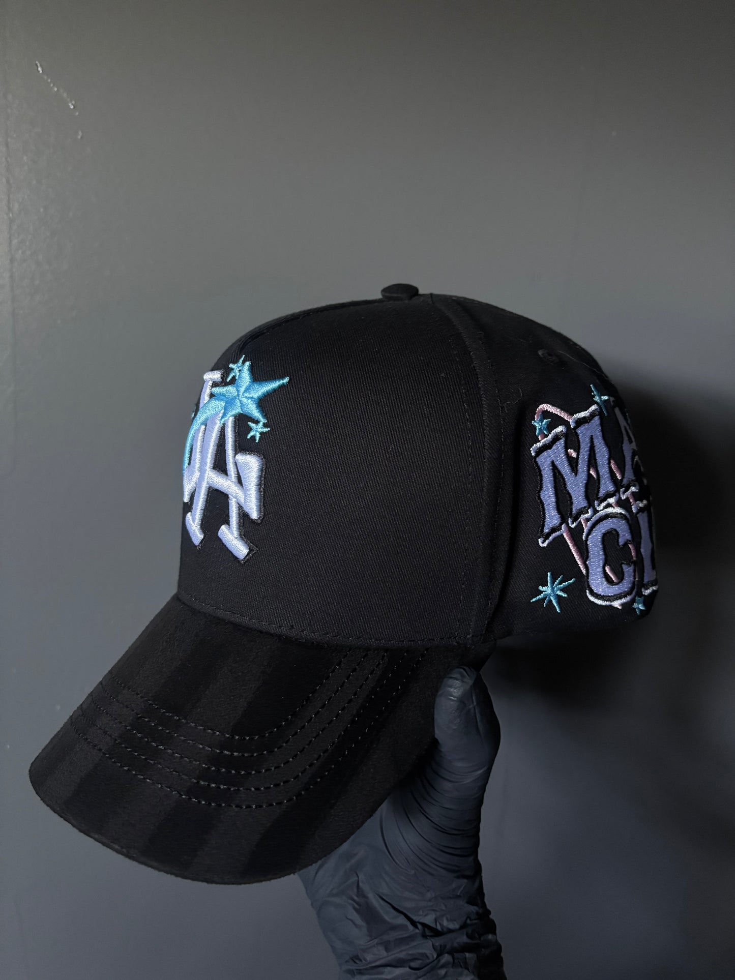 This is a Thirty One Hats x El Mago